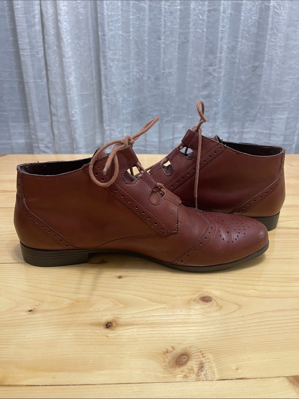 NWOT Vintage G.H. Bass & Co Cognac Leather Wingtip Oxford Lace-up Boots 9.5 - Picture 7 of 17